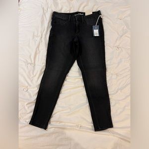 Women’s Black Jeans